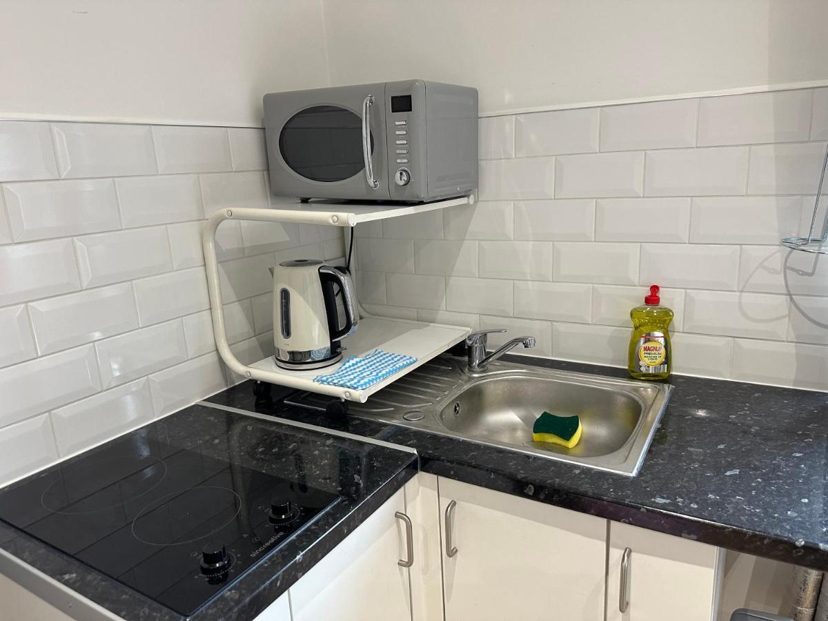 Double Room With Free Wifi Keedonwood Road Bromley Ngoại thất bức ảnh